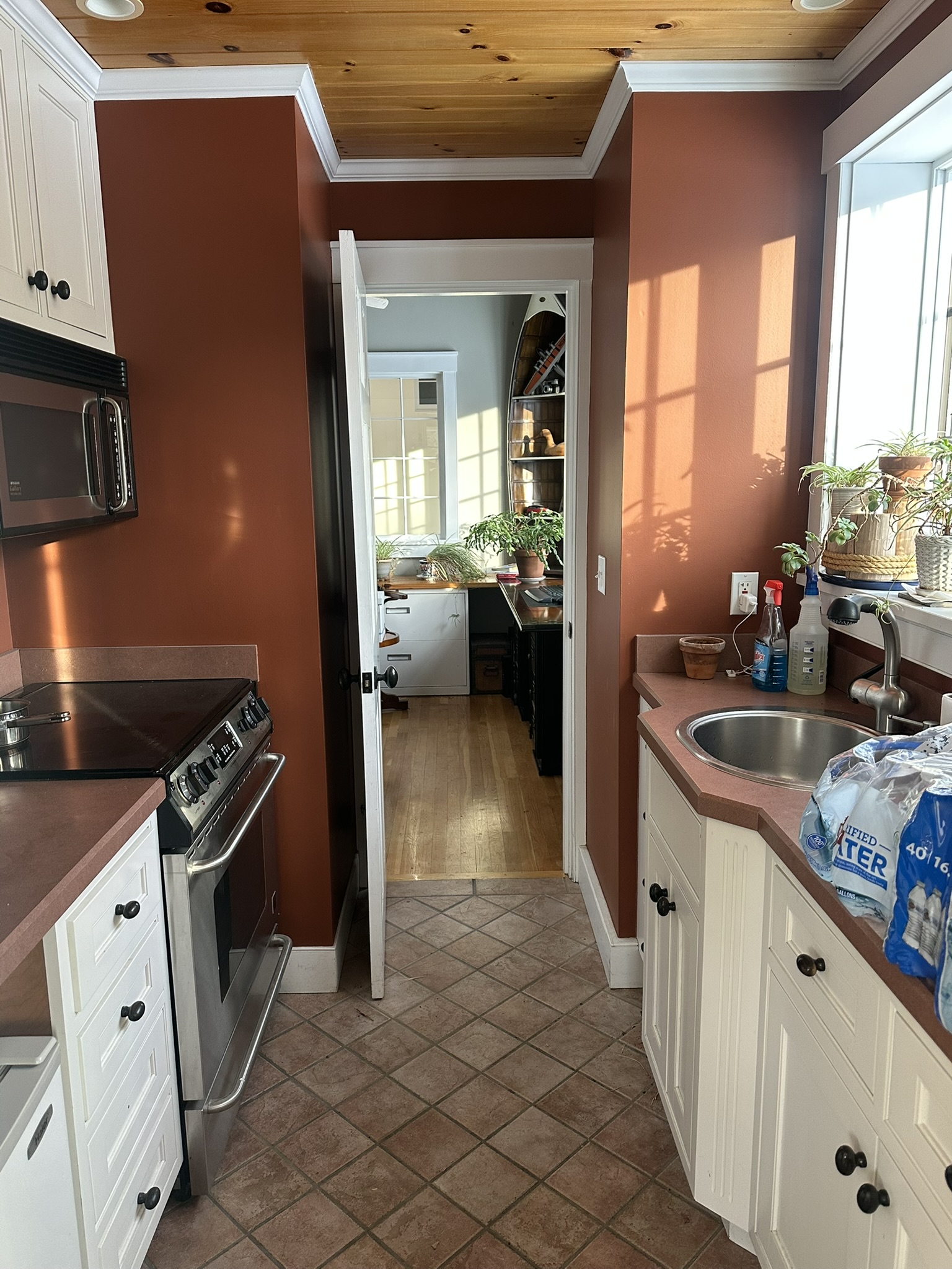 Office 2 - kitchen alternate view