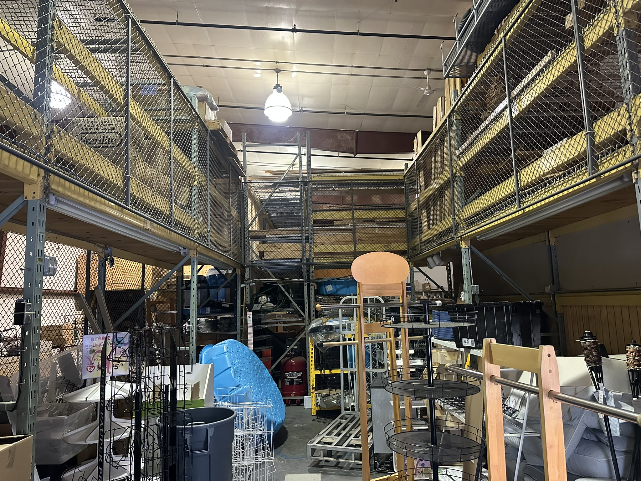 Semi-trailer loading bay 2